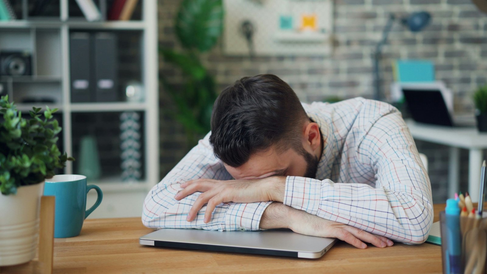 Are work boundaries the new workplace wellness essential? Experts explain how setting limits prevents burnout
