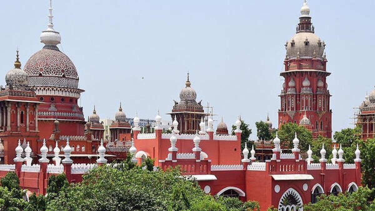 Bar Councils must collect data on lawyers facing criminal records, says Madras High Court