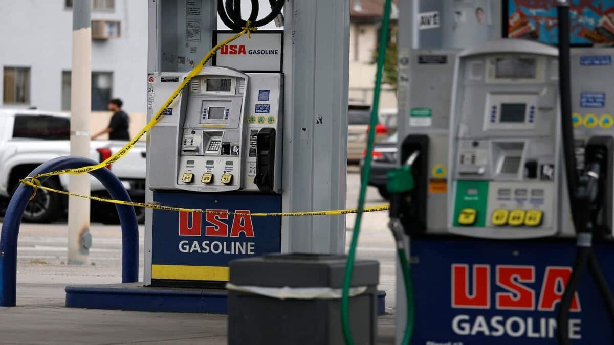 US gas prices climb above $4 a gallon again as Trump's Iran strikes reignite oil fears