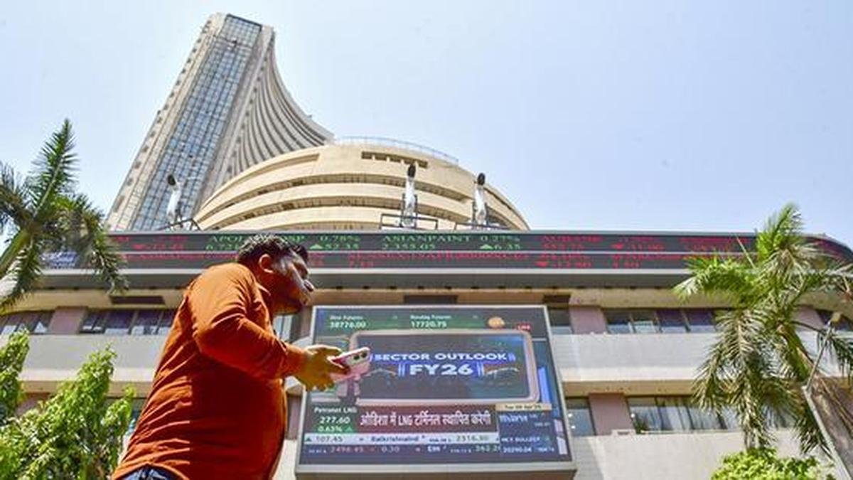 Stock markets bounce back after previous session's drubbing, Sensex climbs 238 points