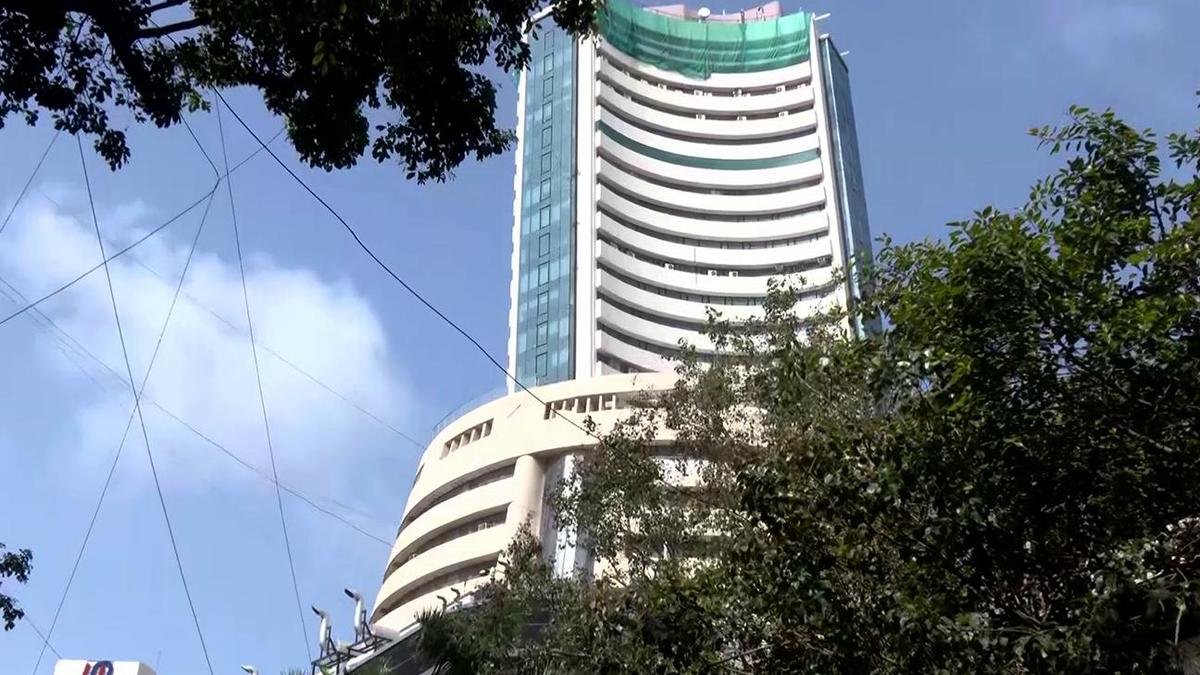 Stock markets rebound in early trade; Sensex jumps 553 points