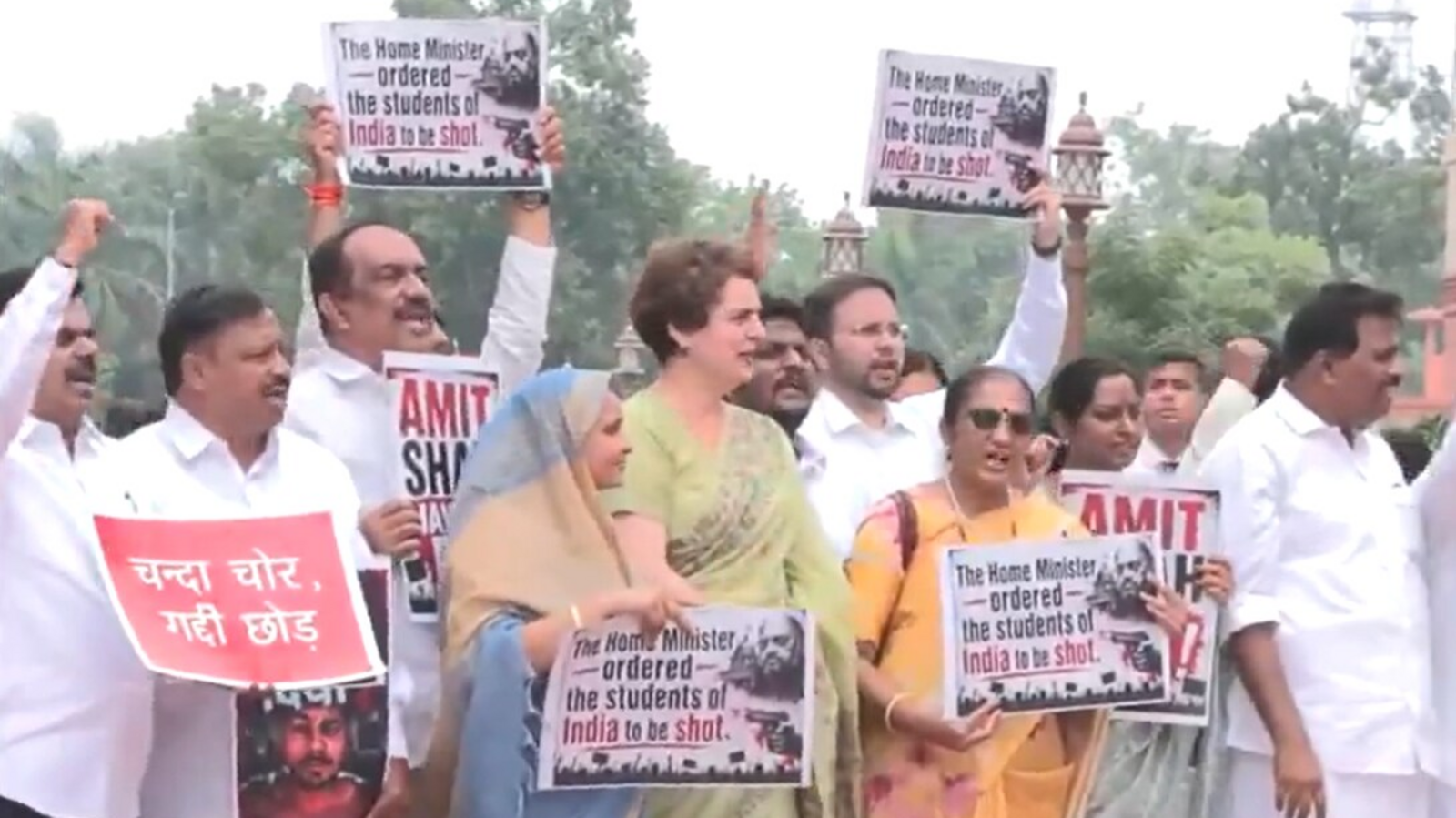 Parliament monsoon session LIVE: Oppn raise slogans over 'pellet gun use' during CJP protest; LS adjourned till 2pm