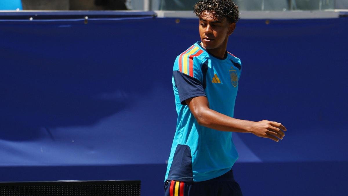Belgium bid to crack Spain's ironclad defence in World Cup quarter-final