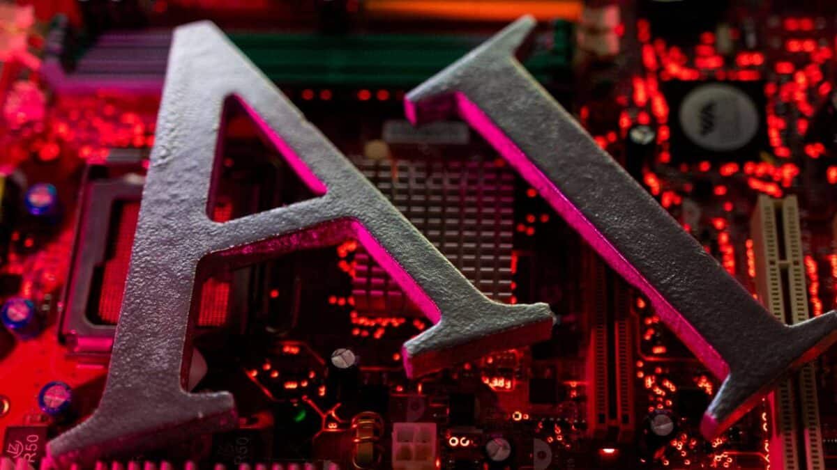 China considers tighter export controls on AI models and chips, FT reports
