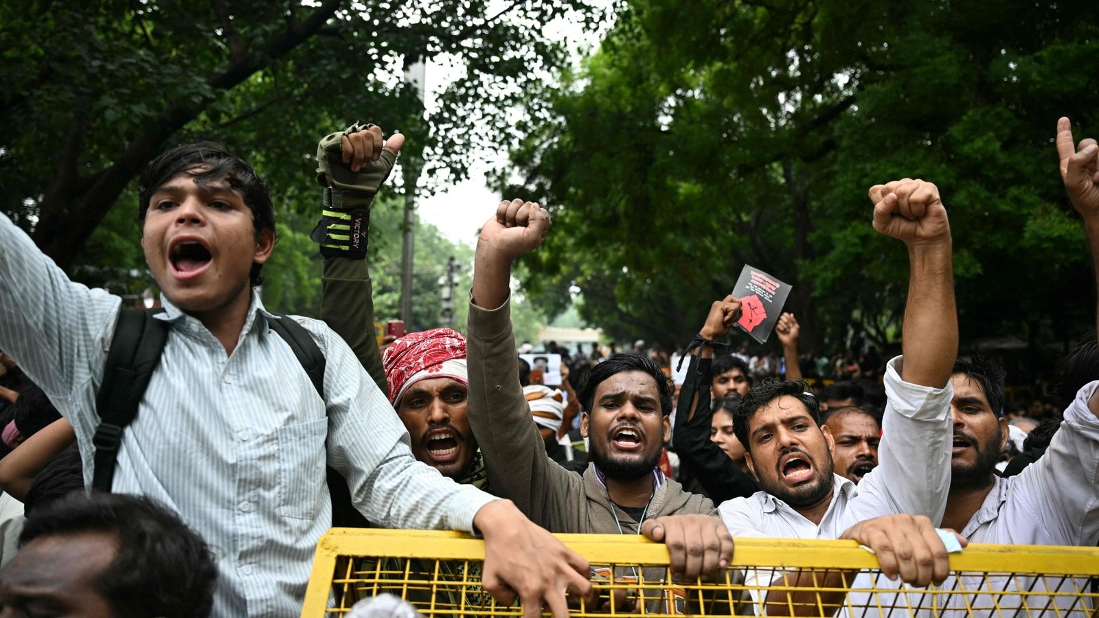 'Don't waste our time': Supreme Court refuses urgent hearing on plea against police action on CJP student protesters