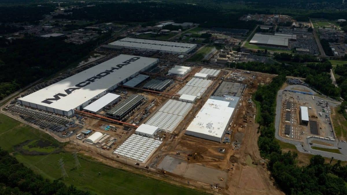 Elon Musk's xAI accused of operating dozens of unpermitted gas turbines for AI data centre, raising pollution concerns