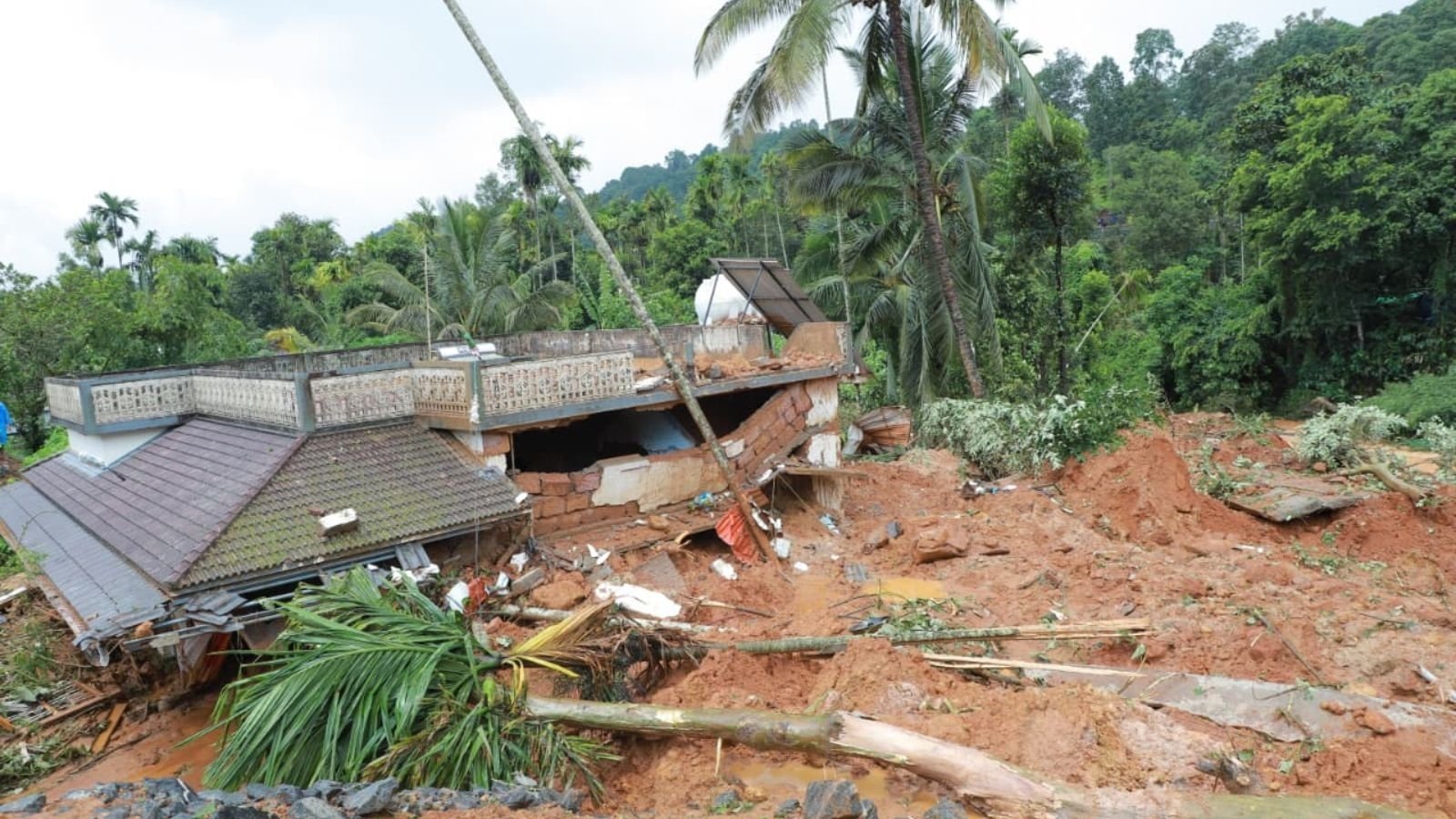 Wayanad landslide LIVE updates: Heavy rain affecting rescue ops, says Kerala CM; 2 dead, 7 missing after landslide