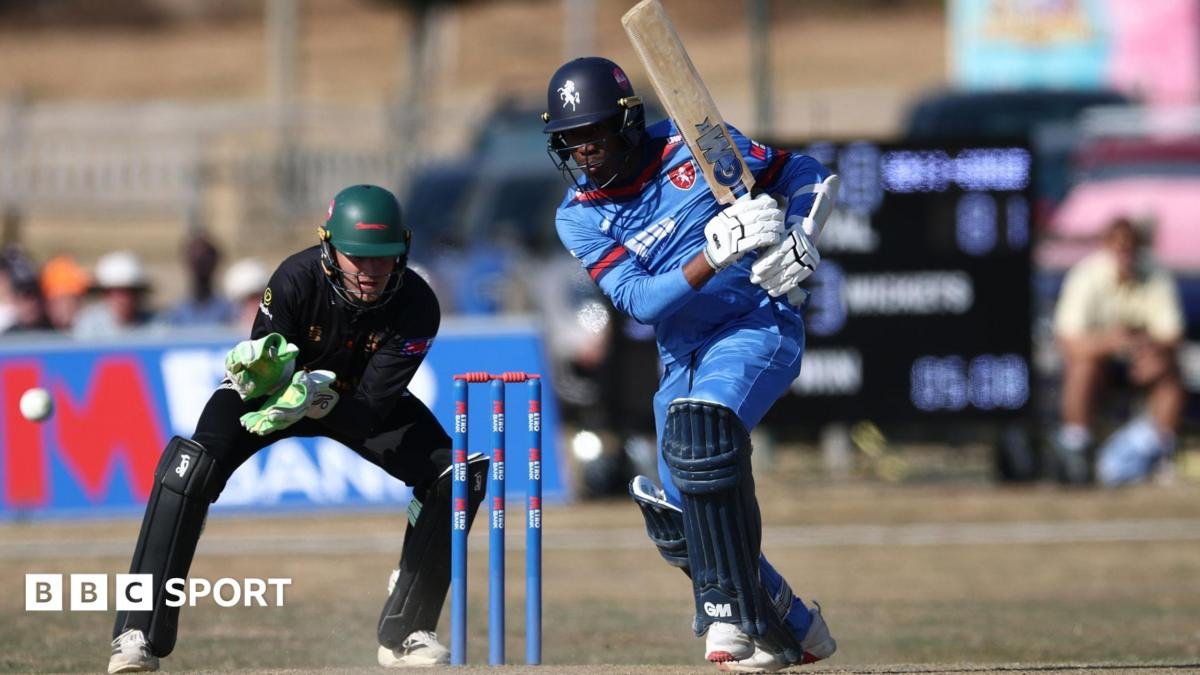 Middlesex through as One-Day Cup nears tense finale