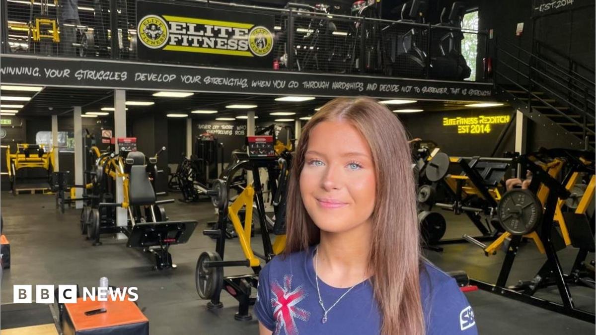 Powerlifter wins golds despite endometriosis pain