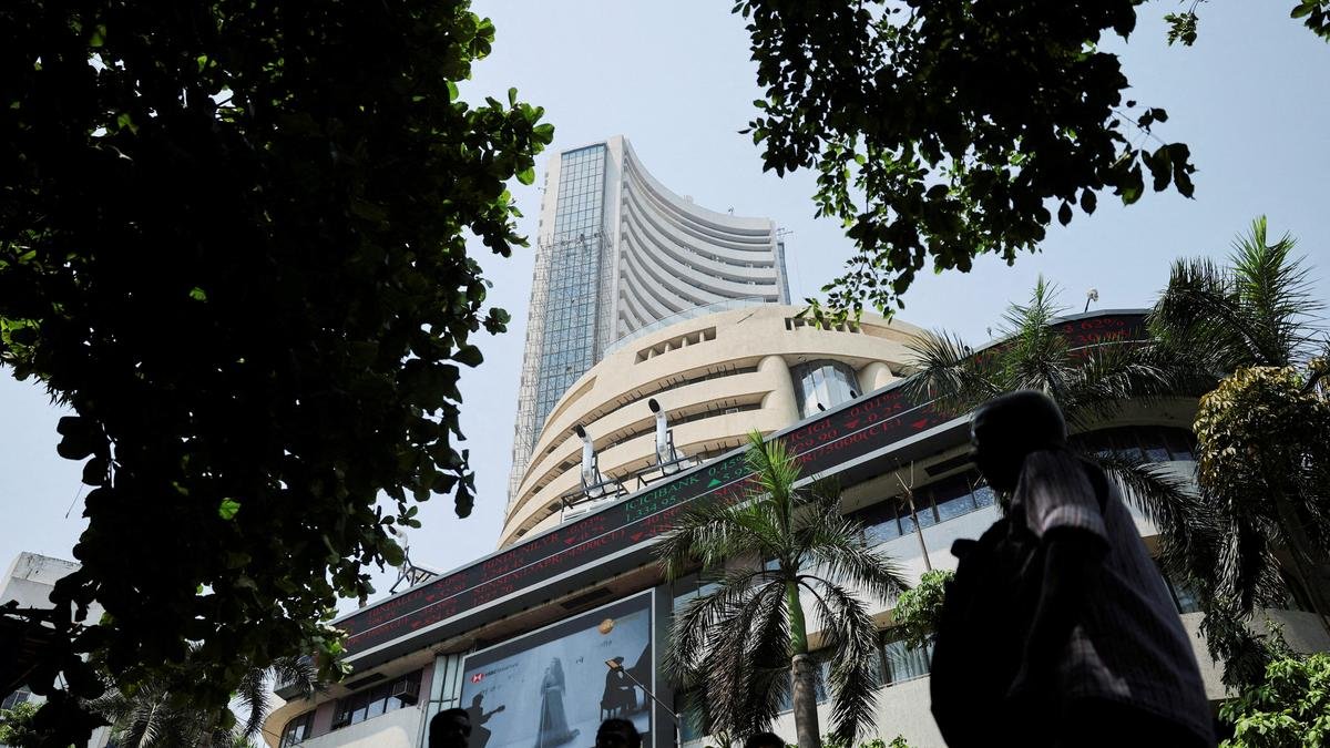 Stock markets rebound in early trade after 4 days of slump; Sensex jumps over 530 points
