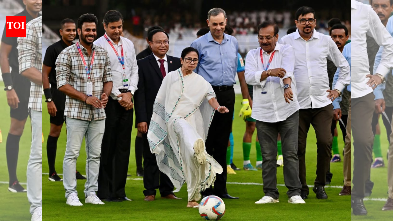 Mamata gets 'footballer', but can she win TMC 'khela'? Maharashtra has a red-card warning