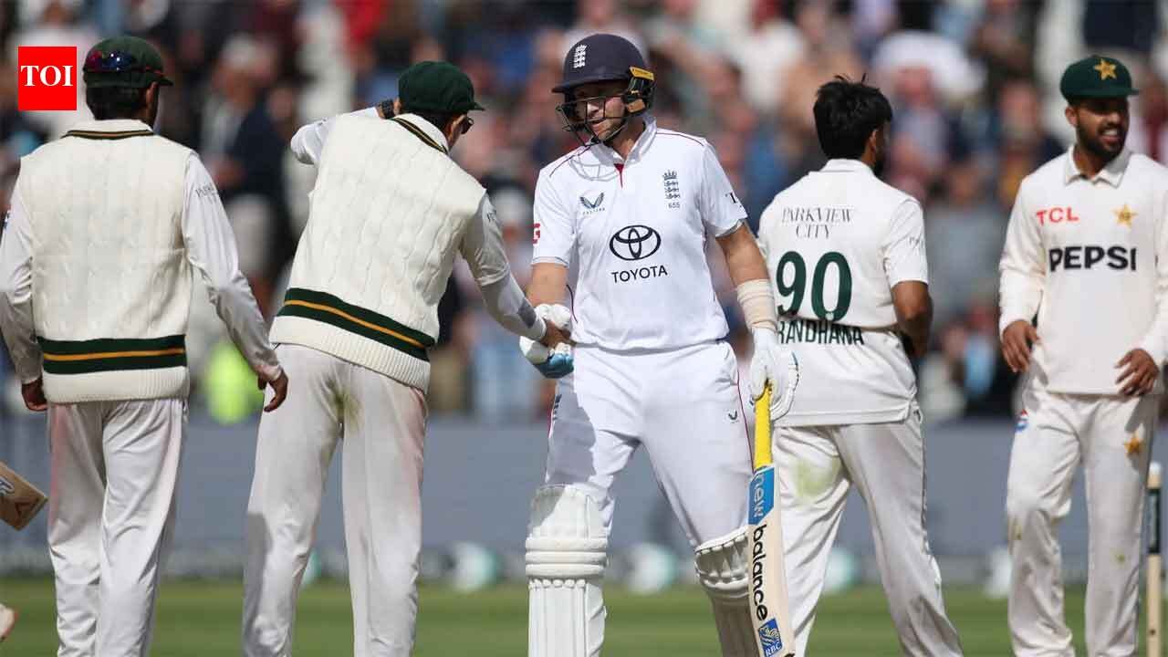 England complete 3-0 Test series clean sweep with 8-wicket win over Pakistan