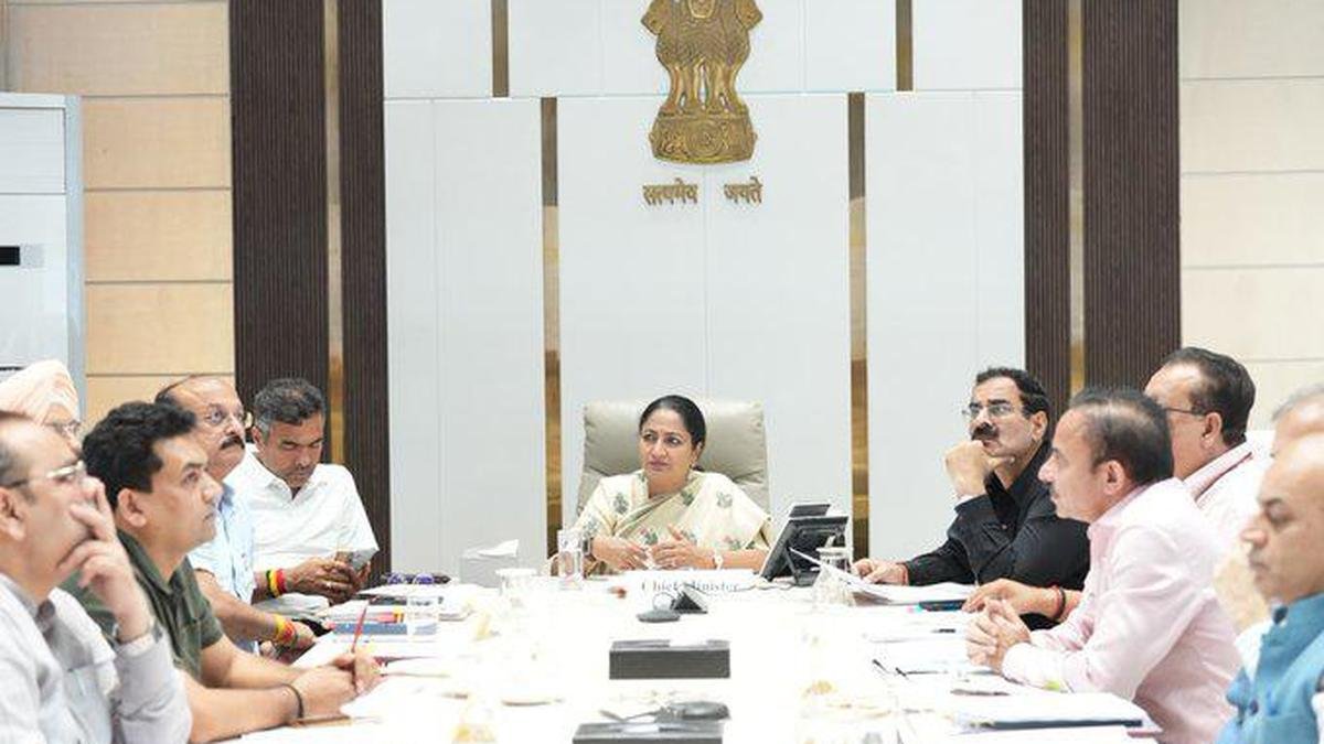 Cabinet approves new industrial policy with focus on non-polluting sectors