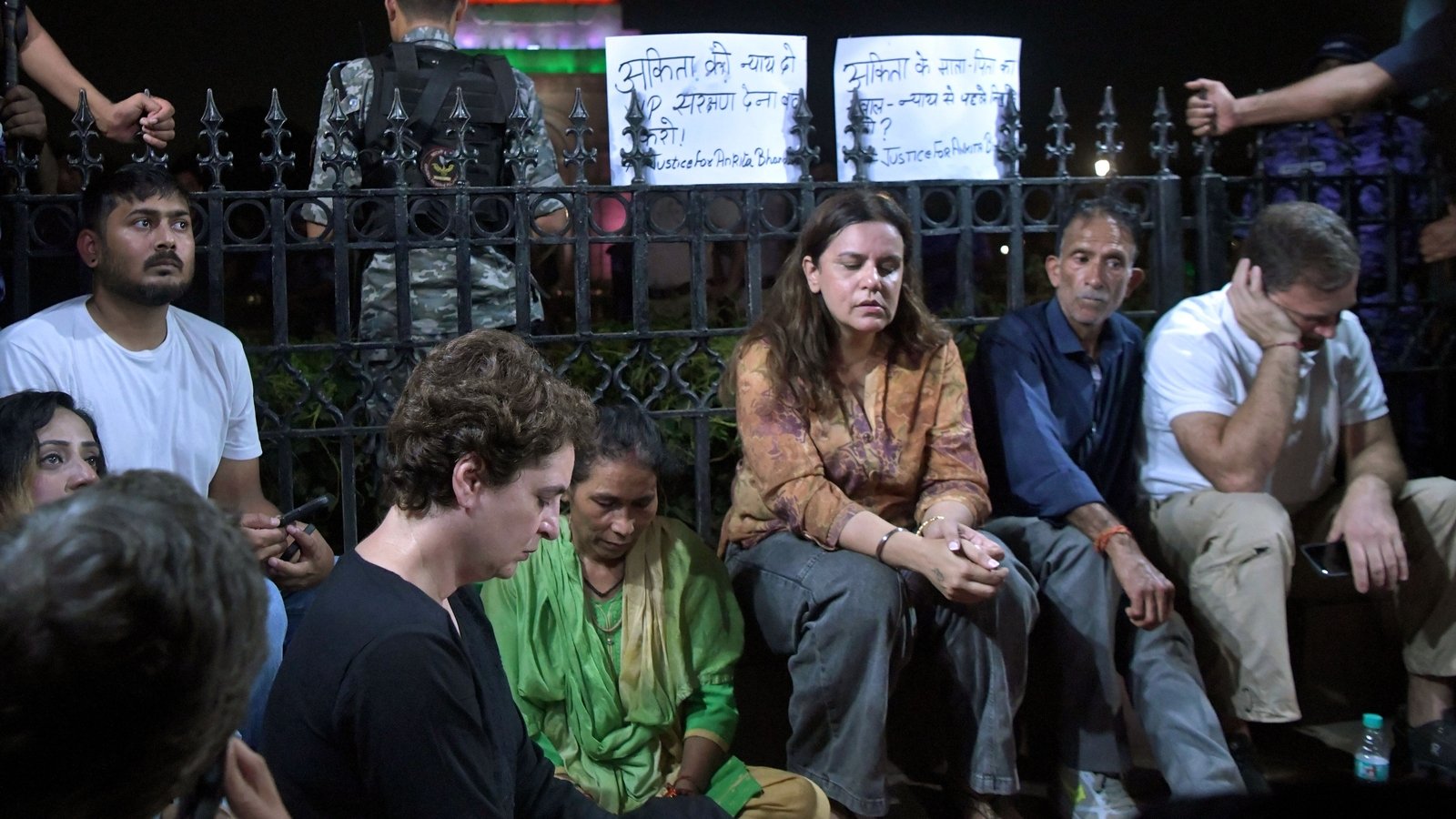 Ankita Bhandari's parents detained at 4am during protest at Delhi's India Gate, mother threatens hunger strike