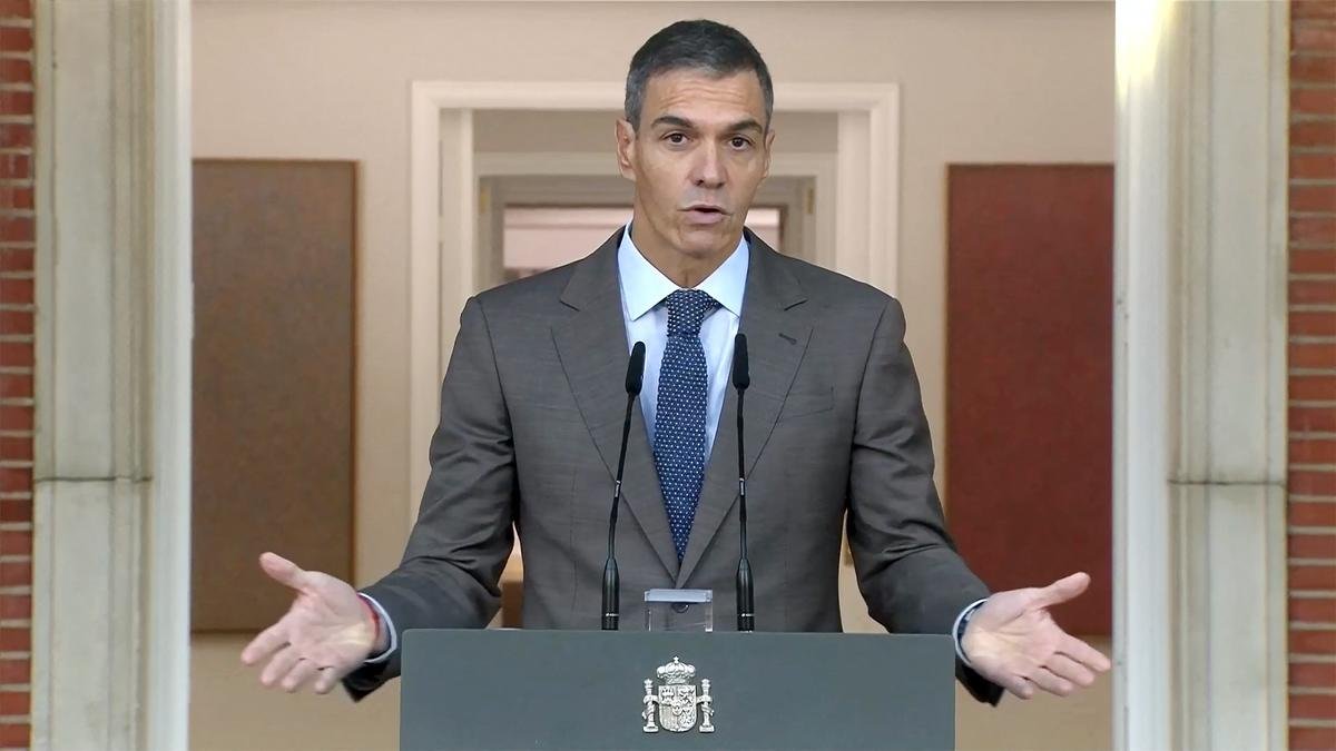 Spain’s Prime Minister calls early election after housing crisis defeat