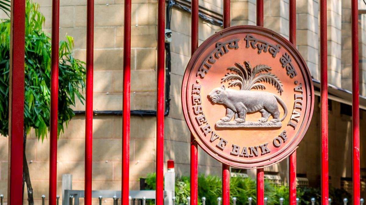 Experts’ poll: RBI may hike rates by 0.25% in October policy amid inflationary pressures